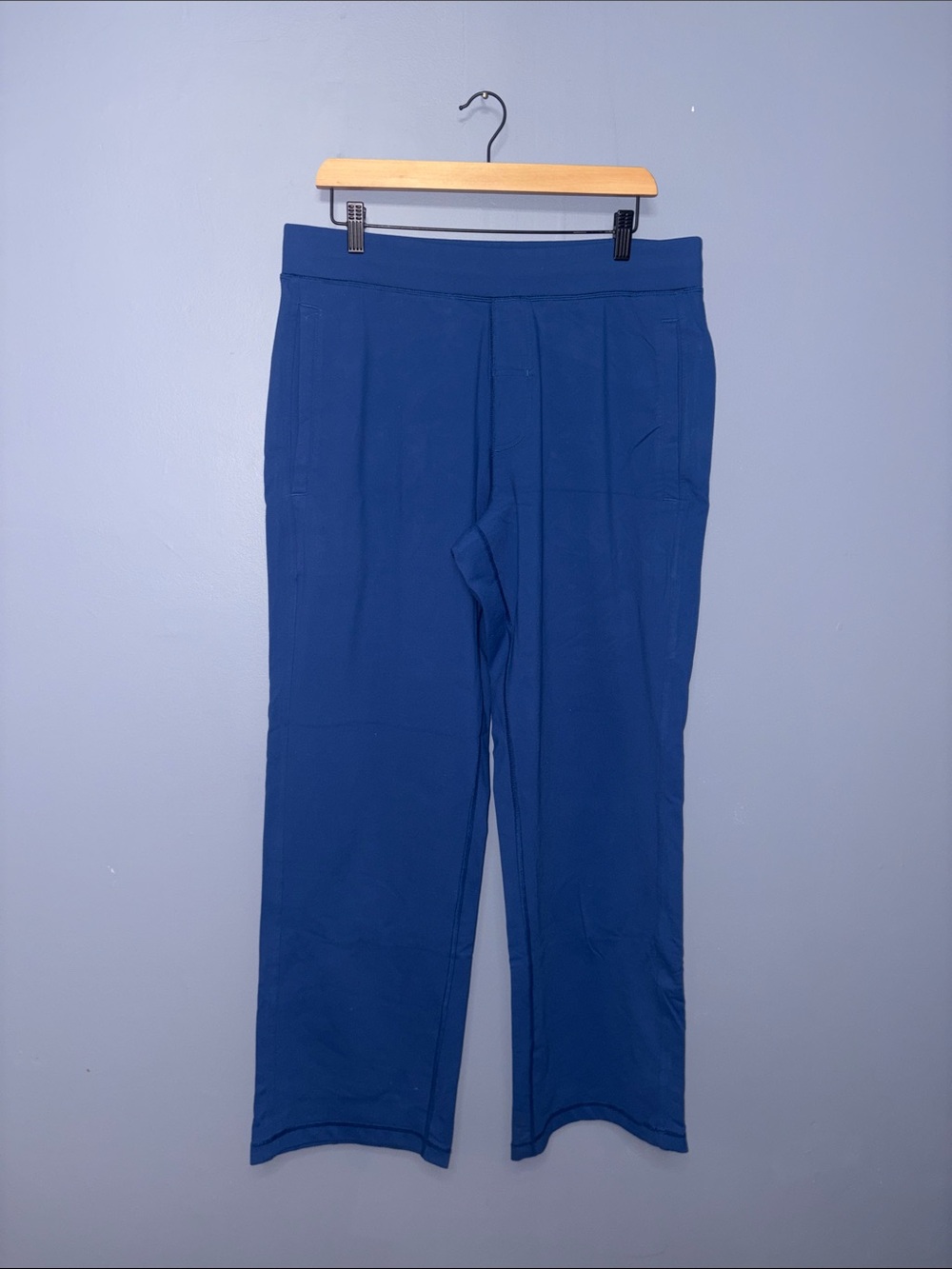 Lululemon | Blue Straight Leg Pants